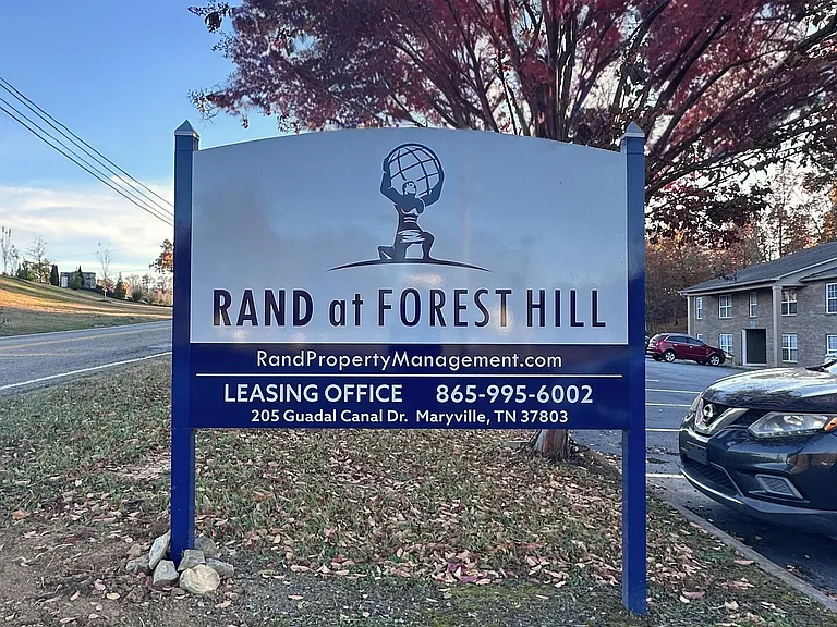 Rand at Forest Hill — Photo 23