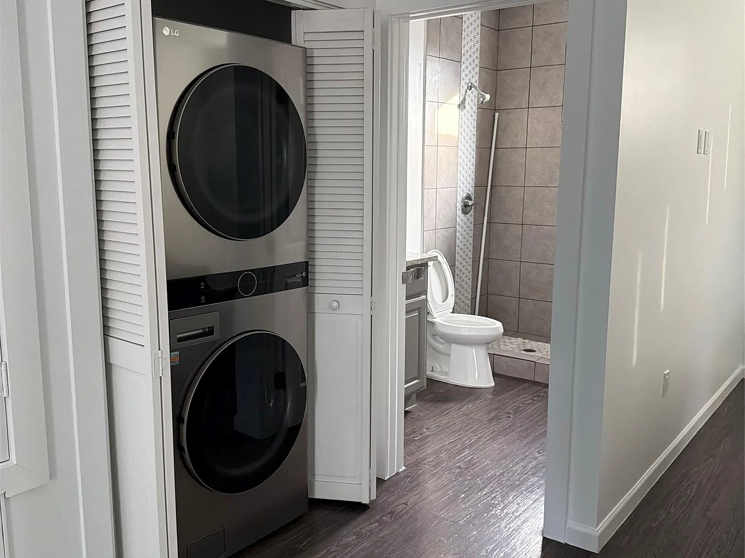 2 bed, 2.0 bath, 1600 sqft, $1,750 — Photo 3