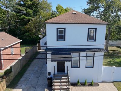 489 Eureka Avenue, Elmont, NY, 11003