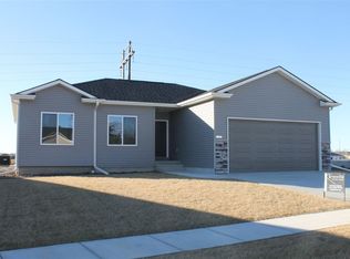 1112 E Meadow Ridge Rd, Norfolk, NE 68701