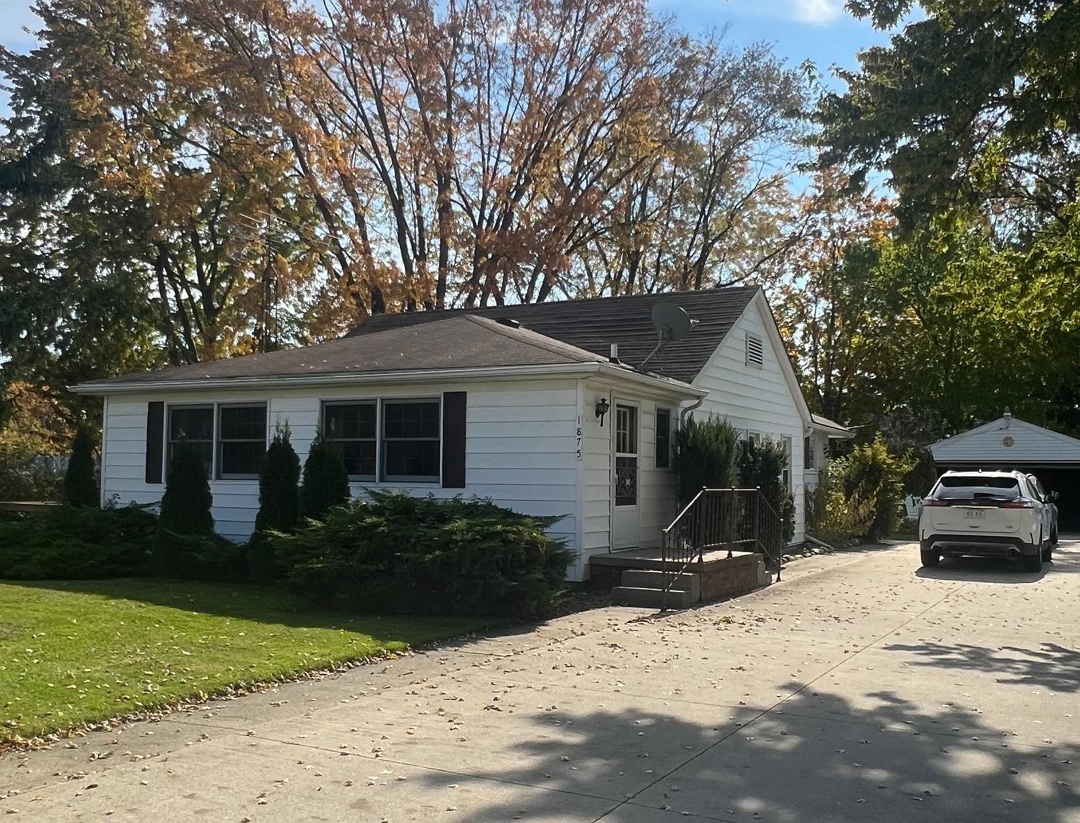 1875 Fruit St, Algonac, MI 48001 Zillow