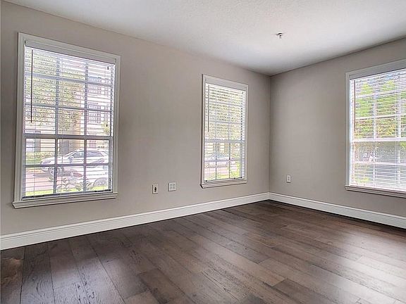 3rd image of 308 Grand Magnolia Ave