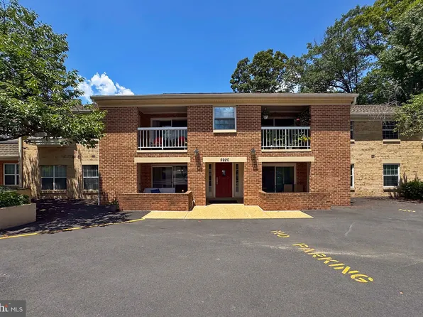 5920 Cove Landing Rd APT 102, Burke, VA 22015