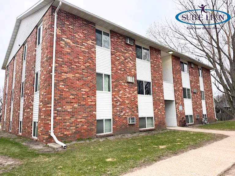 24th St. Apartments — Photo 9