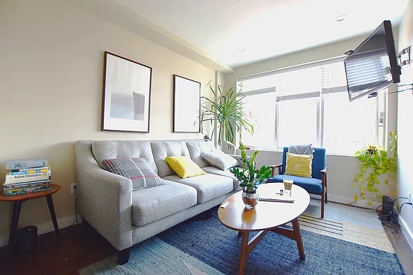 Rented by REAL New York | media 12