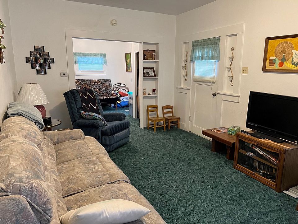 102 S Jackson St, Grinnell, KS 67738 Zillow