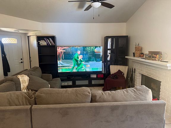 2nd image of 1431 Garfield Ct