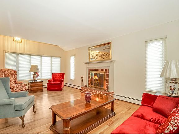 4th image of 3486 Edgerton Ave