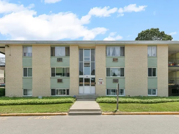 18 Nelson Dr APT 1H, Randolph, MA 02368