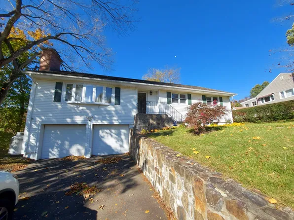 7 Field Rd, Danbury, CT 06811