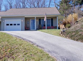 1122 Glen Ct SE, Christiansburg, VA 24073