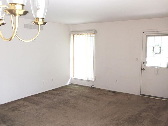 2nd image of 2714 Glenbridge Ct