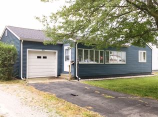 414 W Elm St, Flora, IN