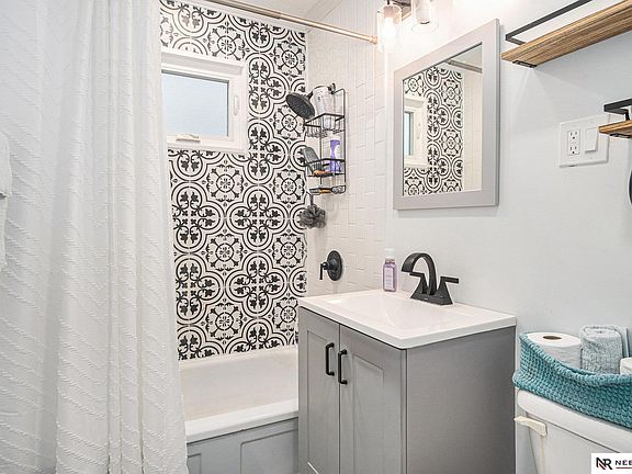 5th image of 447 S 55th St