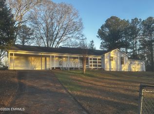 3801 Valley Rd, Meridian, MS 39307