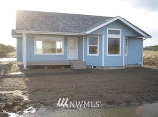 421 N Portal Loop, Ocean Shores, WA 98569