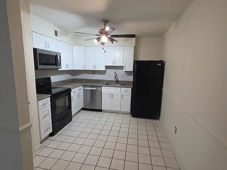 12830 Portulaca Dr #B — Photo 17