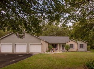 10316 Serenity Dr, Demotte, IN 46310