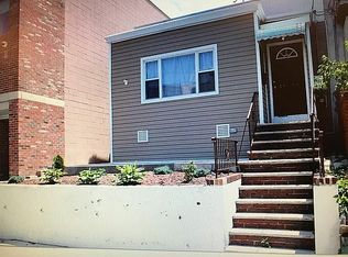 2443 47th St, Long Island City, NY 11103