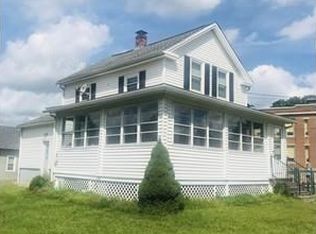 7 S Maple St, Westfield, MA 01085