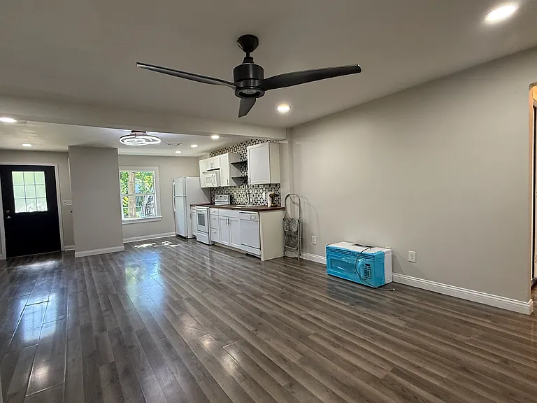 308 Anderson Ave — Photo 7