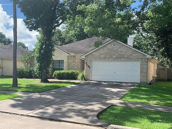 2nd image of 2205 Aberdeen Dr