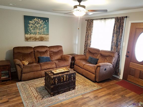 3rd image of 2119 Jerlyn Dr