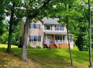 4 Theresa Ct, Lagrangeville, NY 12540