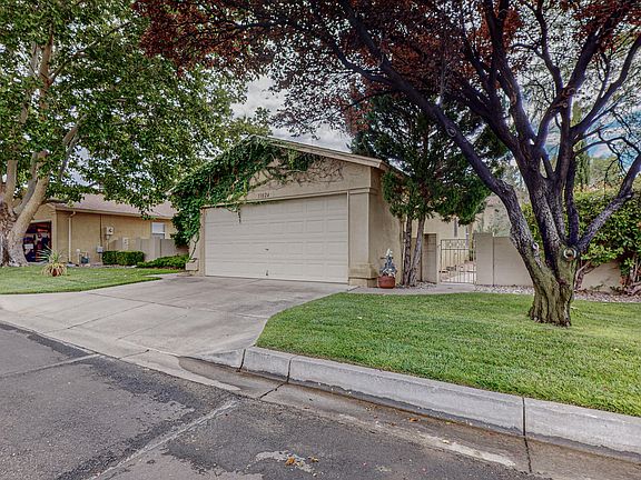4th image of 11024 Echo Park Dr NE