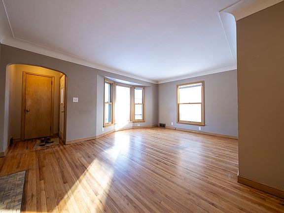 Entrance/Living Room