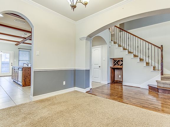 2nd image of 912 Brendan Dr