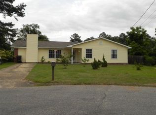 100 Peartree Cir, Dothan, AL 36301