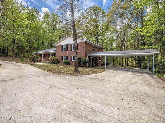 2nd image of 605 Noble Rd