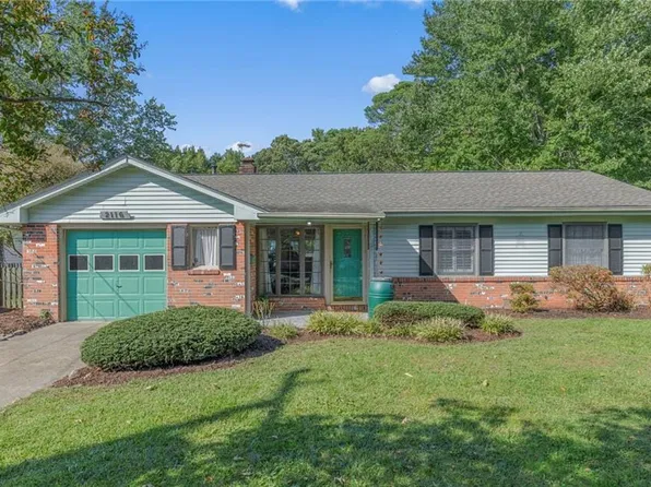 2116 Chicken Valley Rd, Virginia Beach, VA 23454