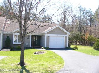 20 Turtle Way, Stroudsburg, PA 18360