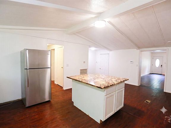 3rd image of 1125 San Augustine Dr