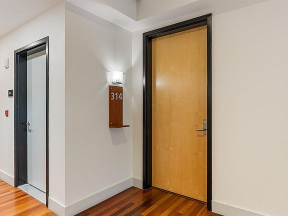 4th image of 15 W 4th St Unit 314