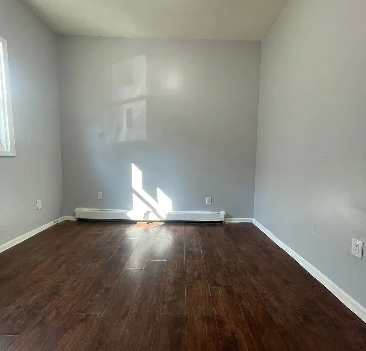 2 bed, 800 sqft, $1,800 — Photo 1