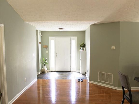 5th image of 2285 Golden Valley Dr