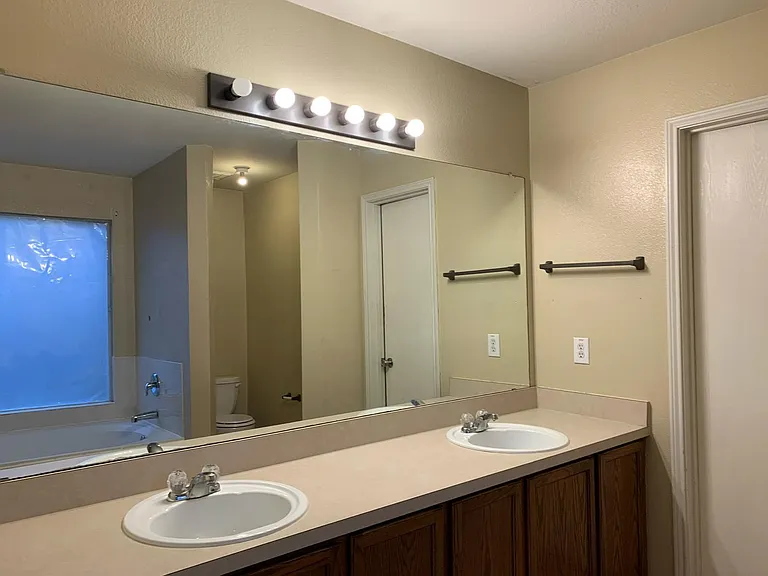 8532 Minturn Dr — Photo 10