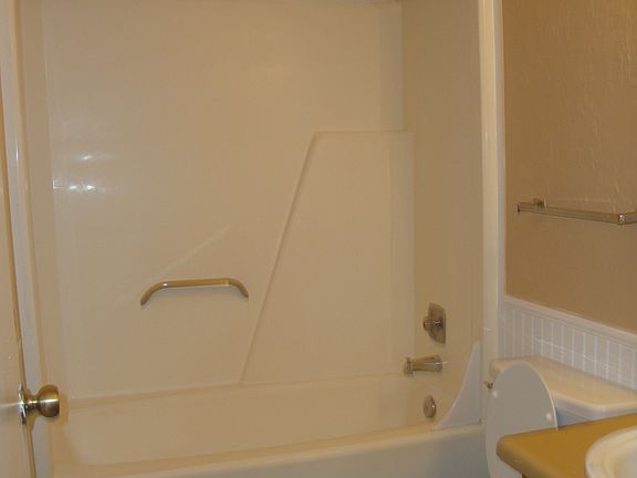 3rd image of 2285B Green Timbers Trl