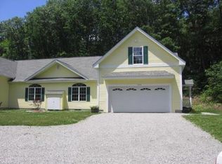 749 Lowell Rd #B, Groton, MA 01450