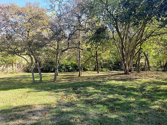 5th image of 8912 Whippoorwill Dr