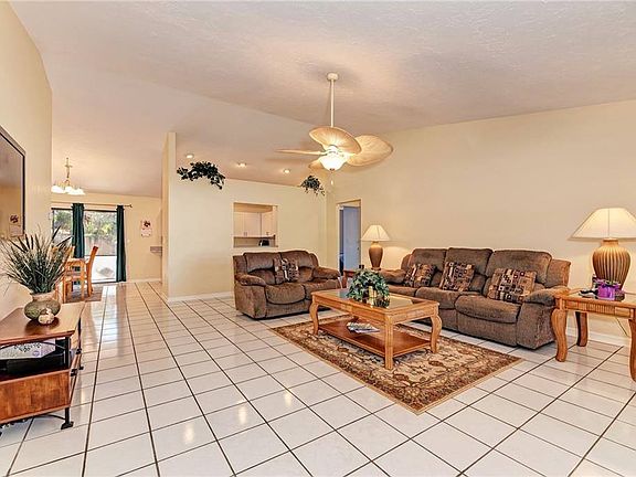 3rd image of 4222 Palau Dr