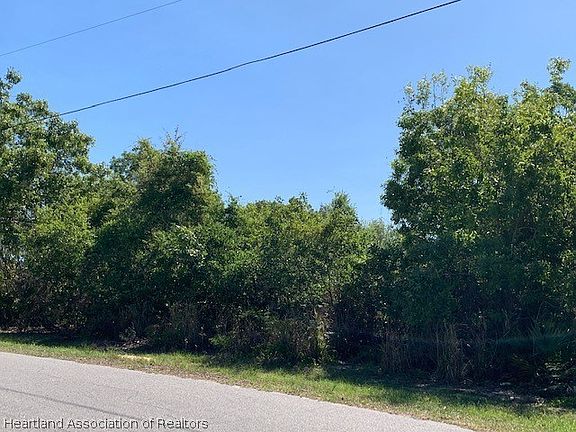 2nd image of 6 Lake Henry Dr