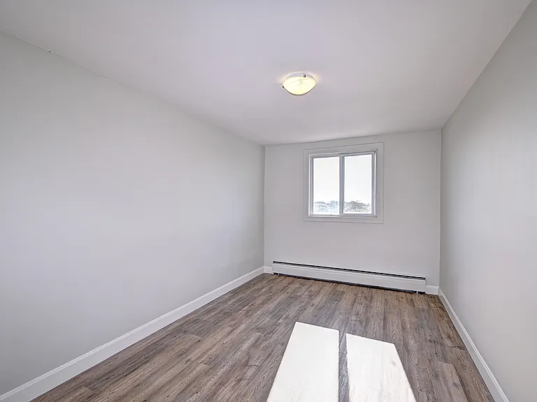 38 Dawson Rd — Photo 21