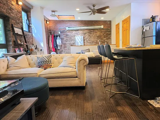 Rented by Brooklyn Heights Real Estate Inc | media 12