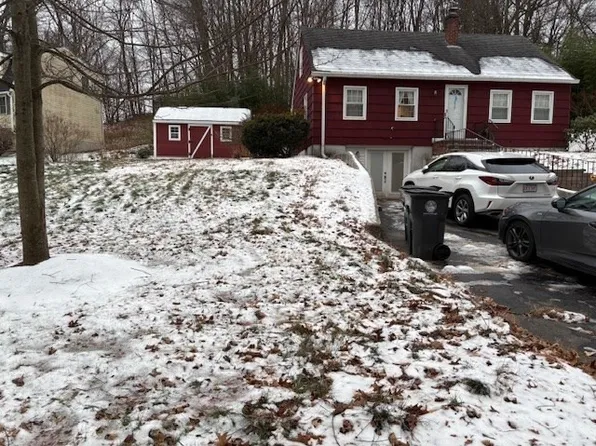 225 Golden Hill Ave, Haverhill, MA 01830