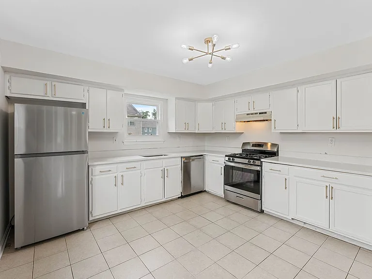 7 Andrea Dr — Photo 17