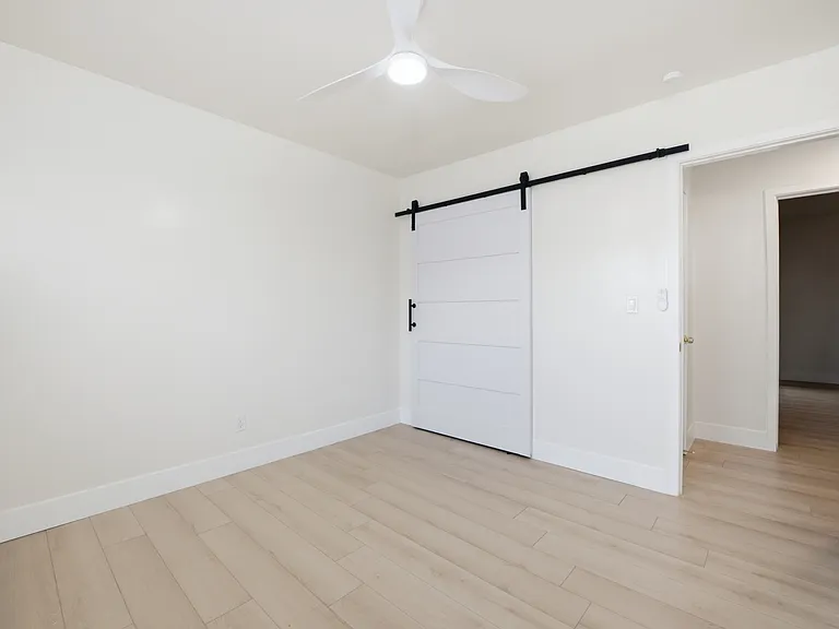 4553 North Ave #4551.5 — Photo 5